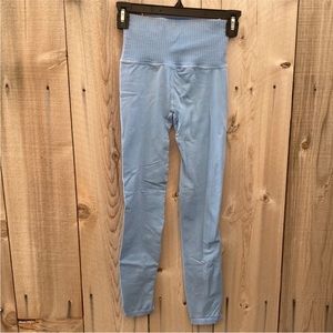 Free People Movement Good Karma
High Rise 7/8 Length Leggings Clear Breeze XS/S